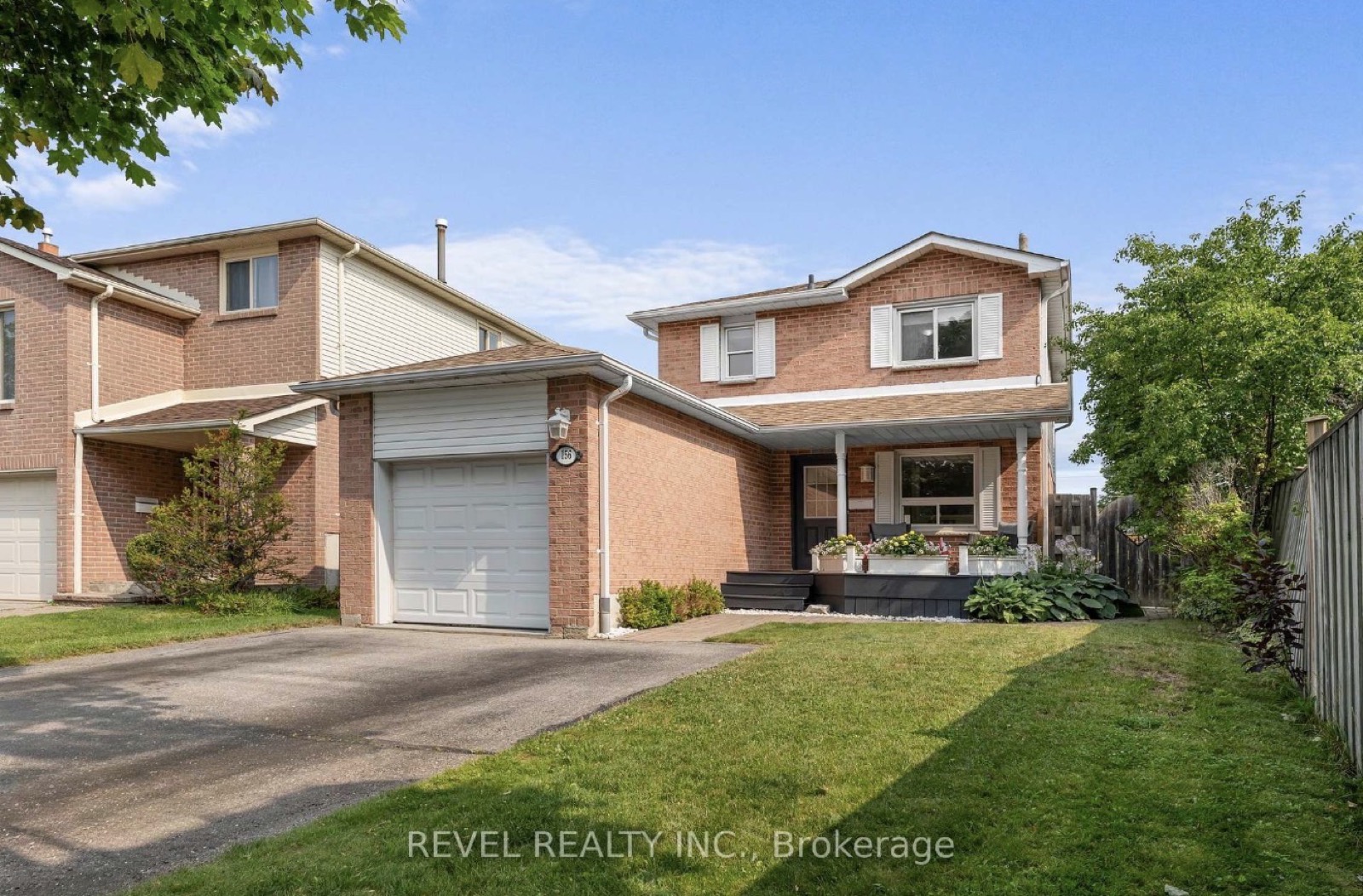 156 Rands Road, South Ajax, a sold starter home by The Gordon Brothers Team