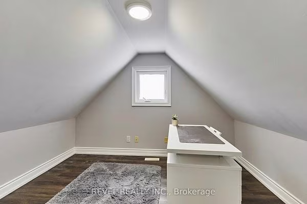 Third-floor hideaway loft at 475 Poplar Avenue, Ajax